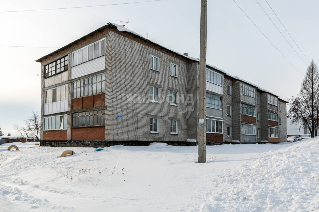 Продажа 3-комнатной квартиры, Колывань, Соловьева,  107в