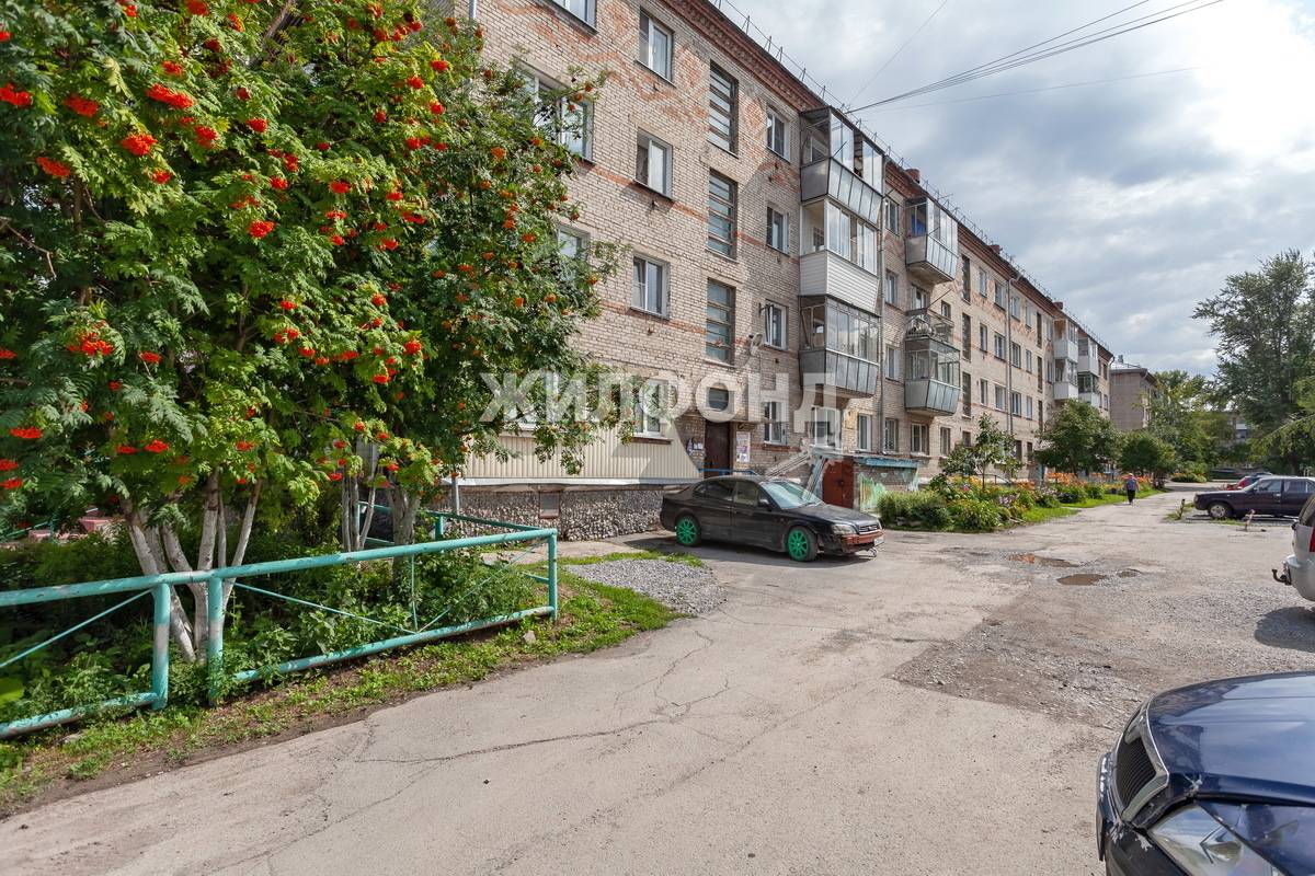 Продажа 2-комнатной квартиры, Бердск, Ленина,  96