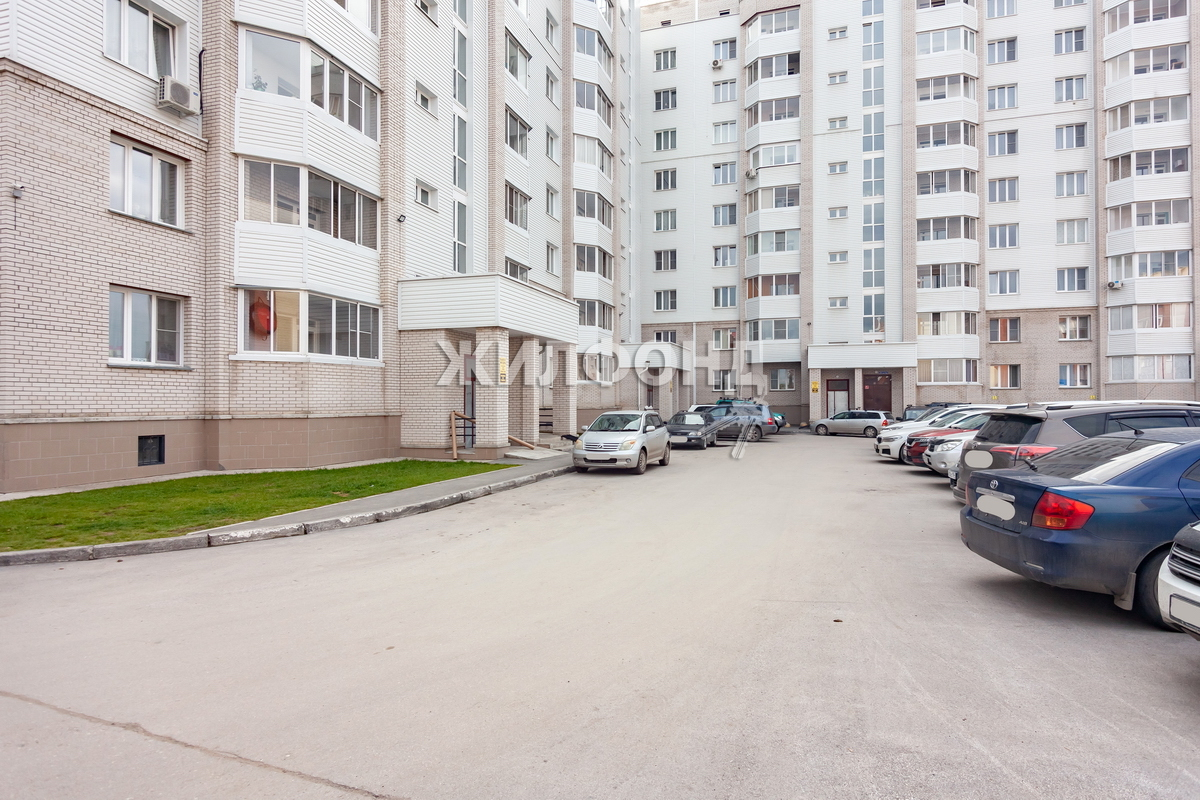 Продажа 2-комнатной квартиры, Бердск, Березовая,  27