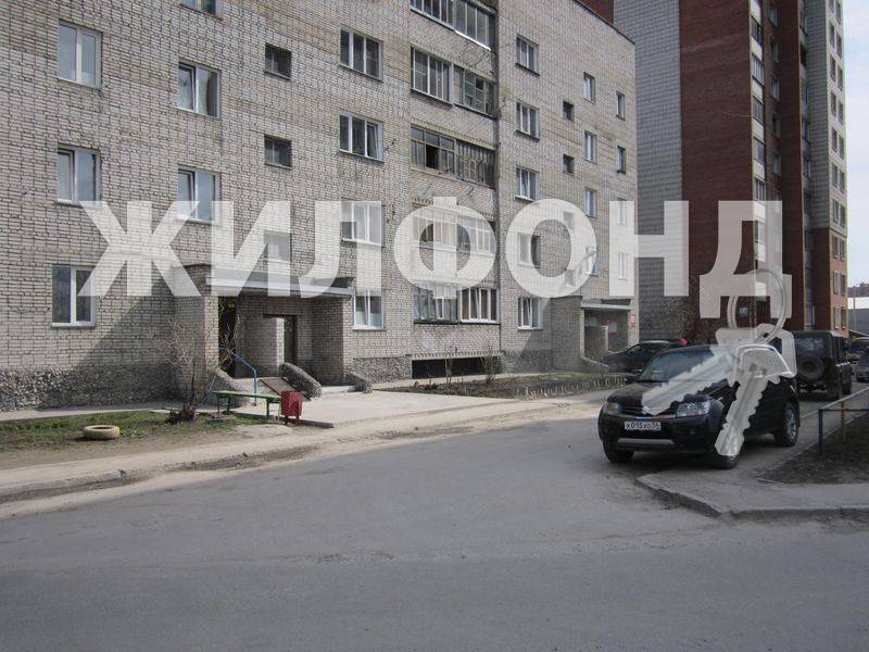 Продажа 3-комнатной квартиры, Бердск, Северный микрорайон,  15