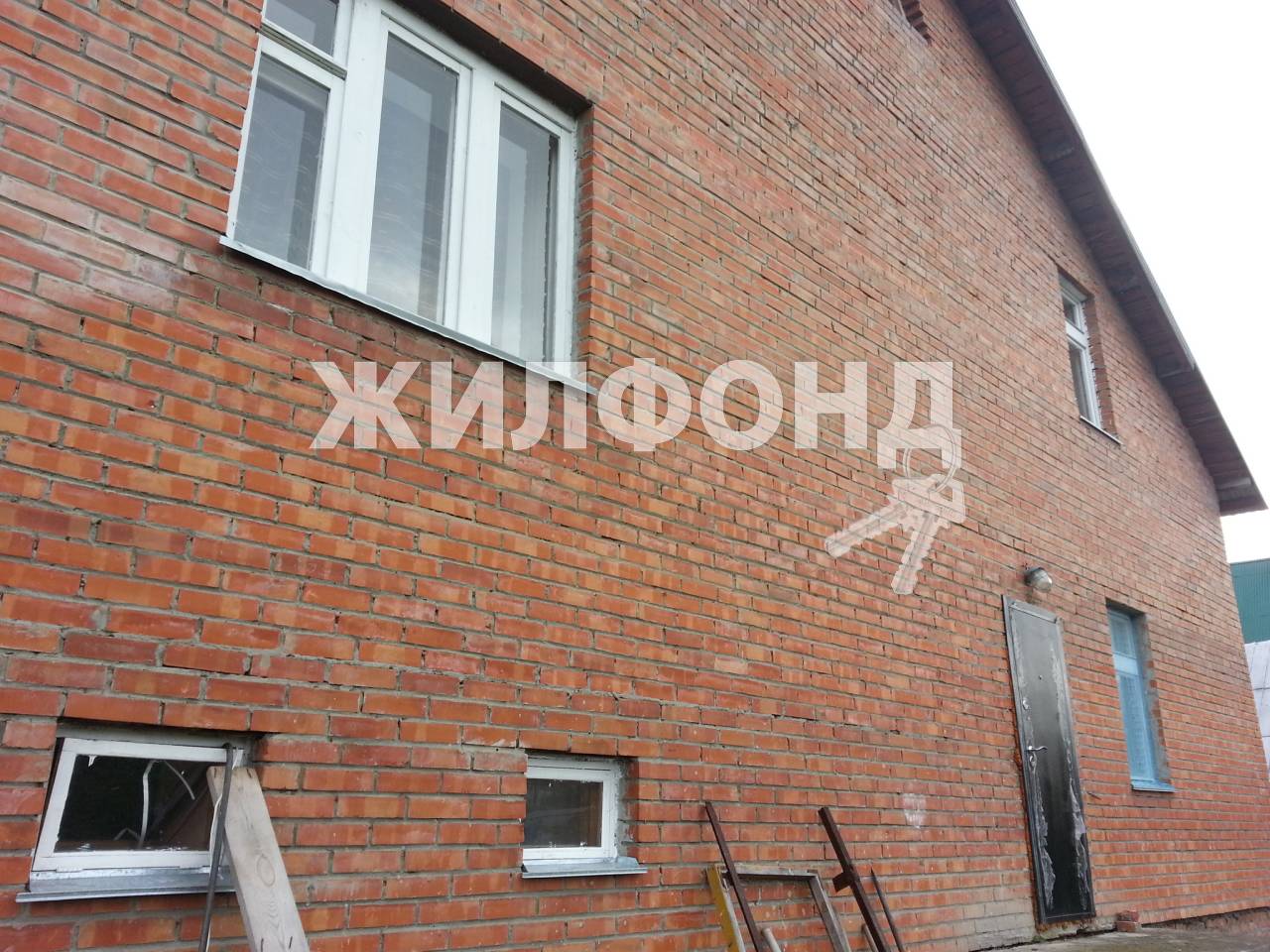 Продажа дома, 277м <sup>2</sup>, 10 сот., Приобский, Озерная