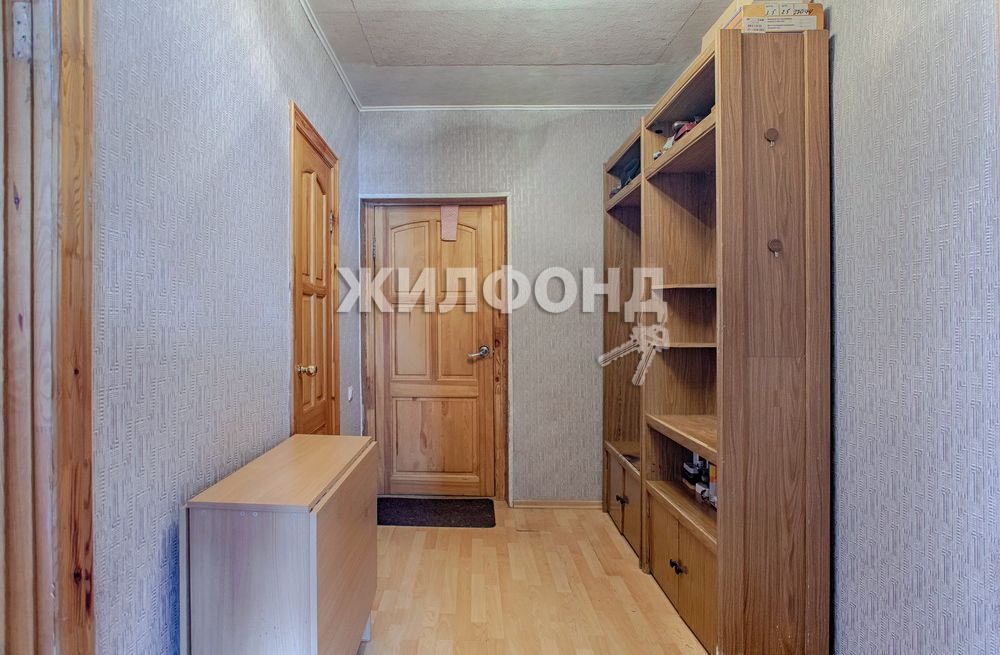 Продажа 3-комнатной квартиры, Бердск, Большевистская,  51