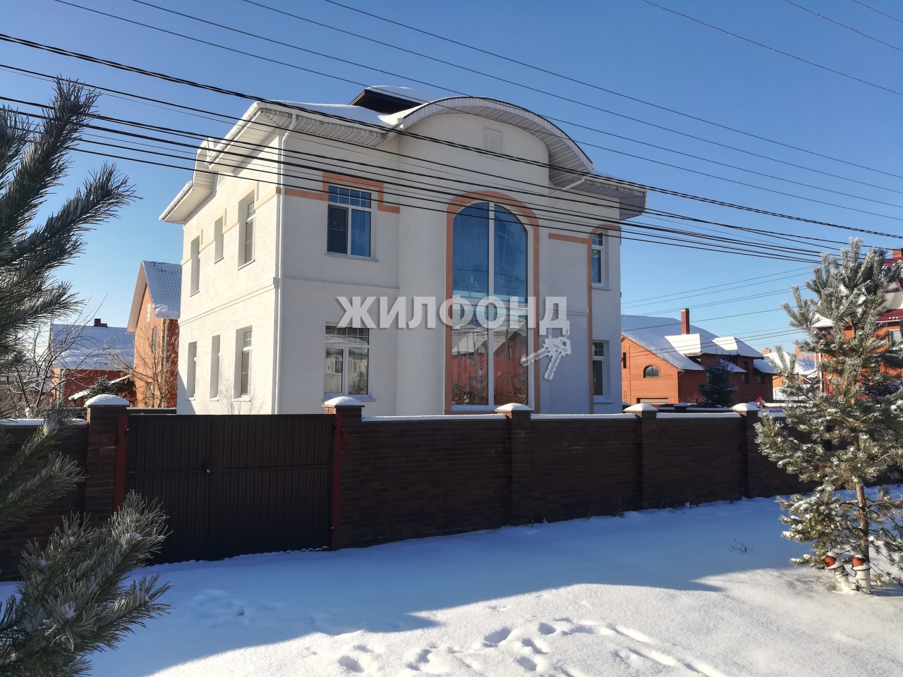Продажа дома, 290м <sup>2</sup>, 9 сот., Бердск, Южный микрорайон