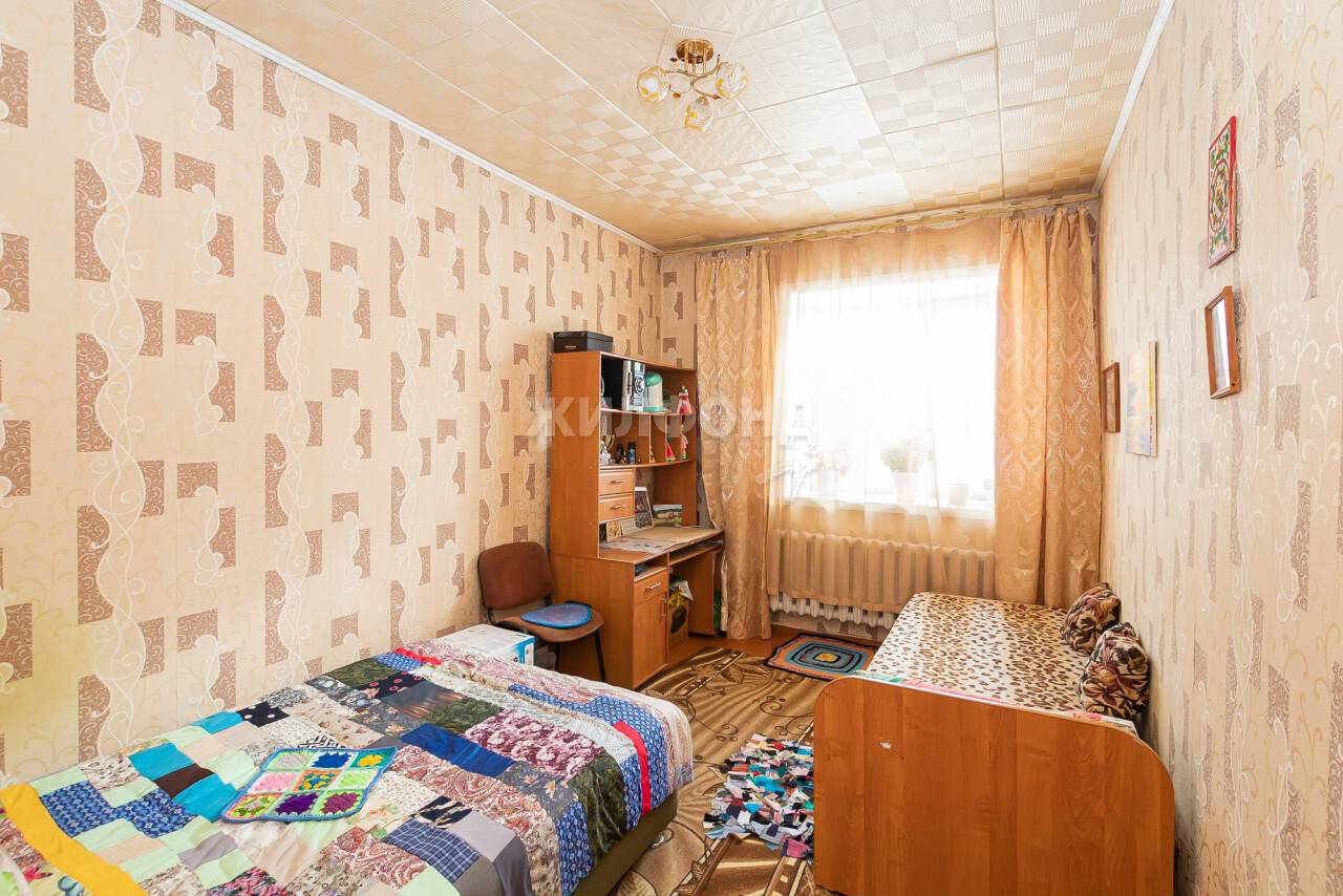 Продажа 4-комнатной квартиры, Барышево, Коммунистическая,  13