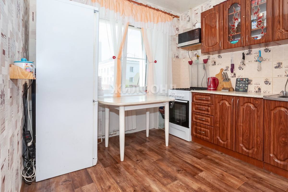 Продажа 2-комнатной квартиры, Бердск, Ленина,  134
