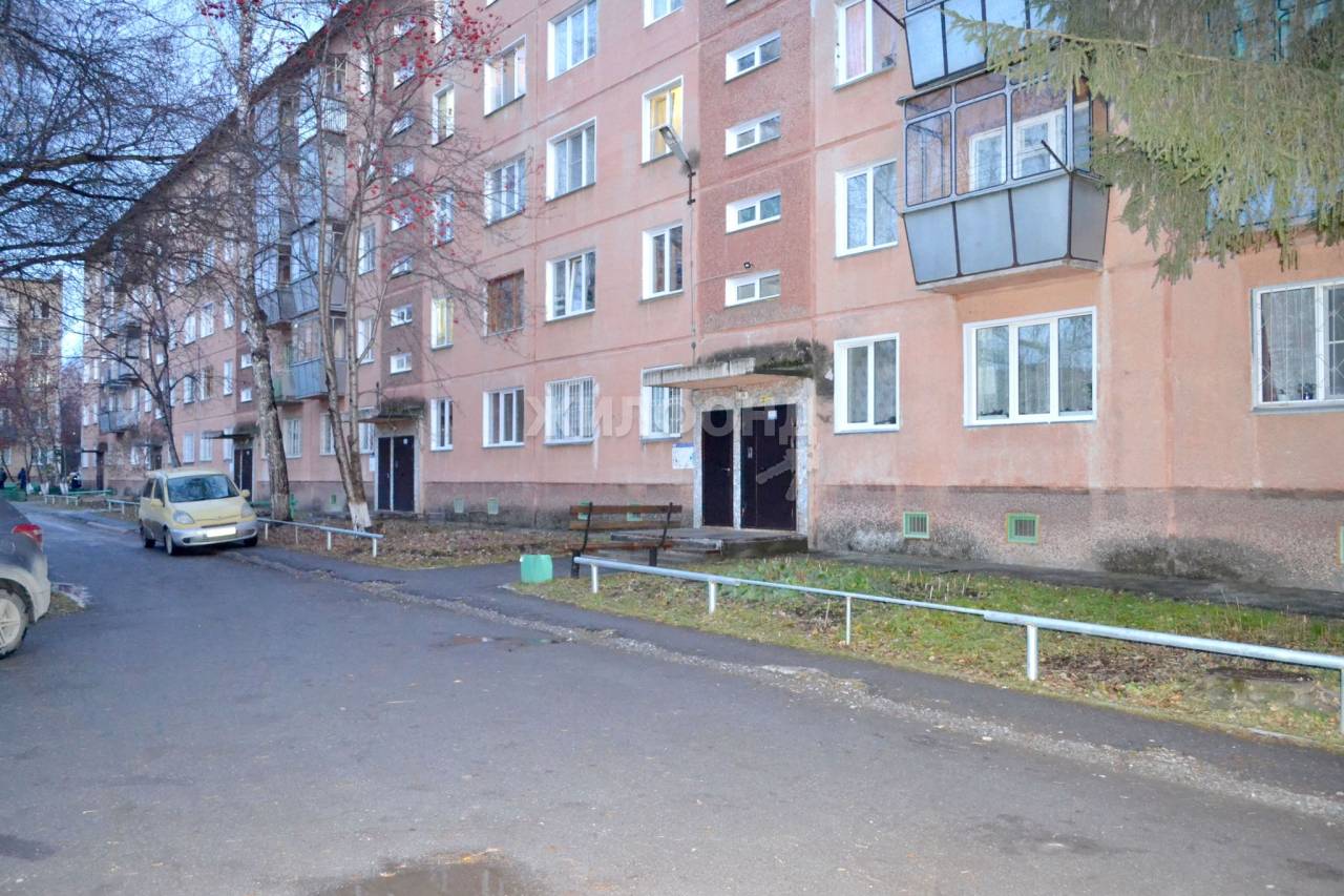 Продажа 3-комнатной квартиры, Бердск, Микрорайон,  59