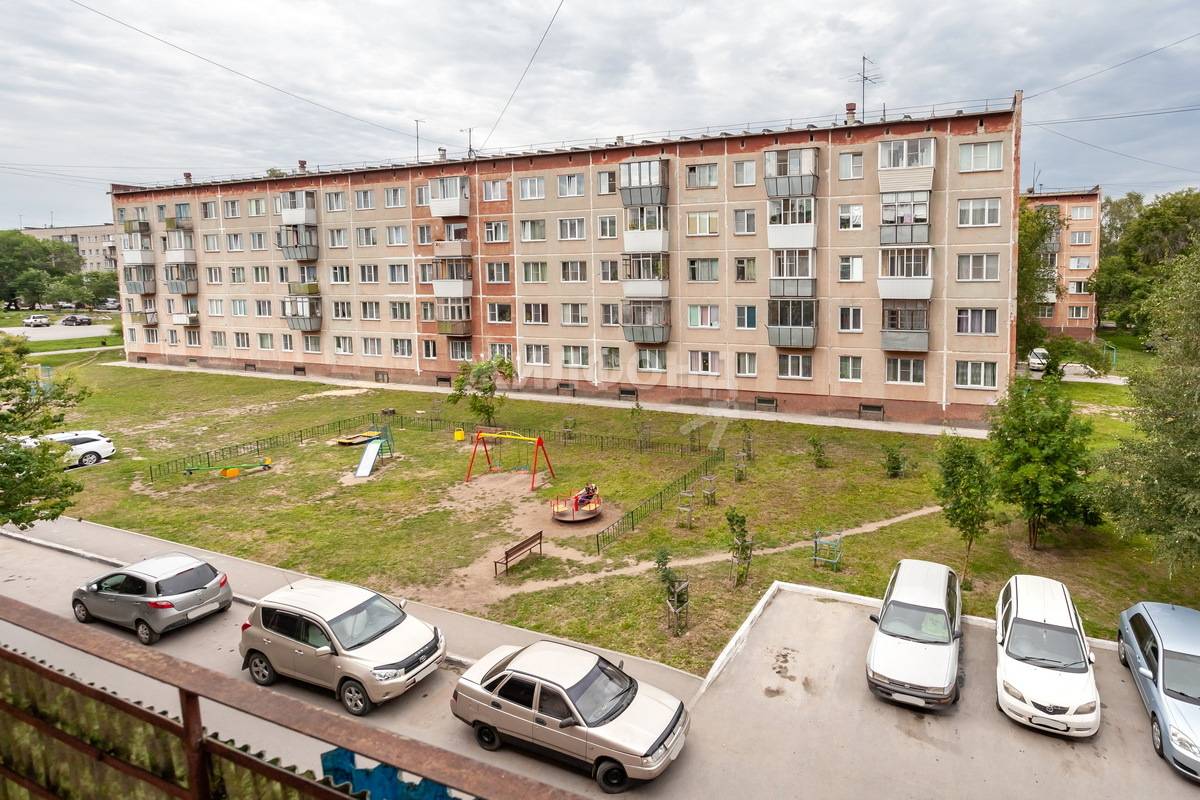 Продажа 3-комнатной квартиры, Бердск, Островского,  107